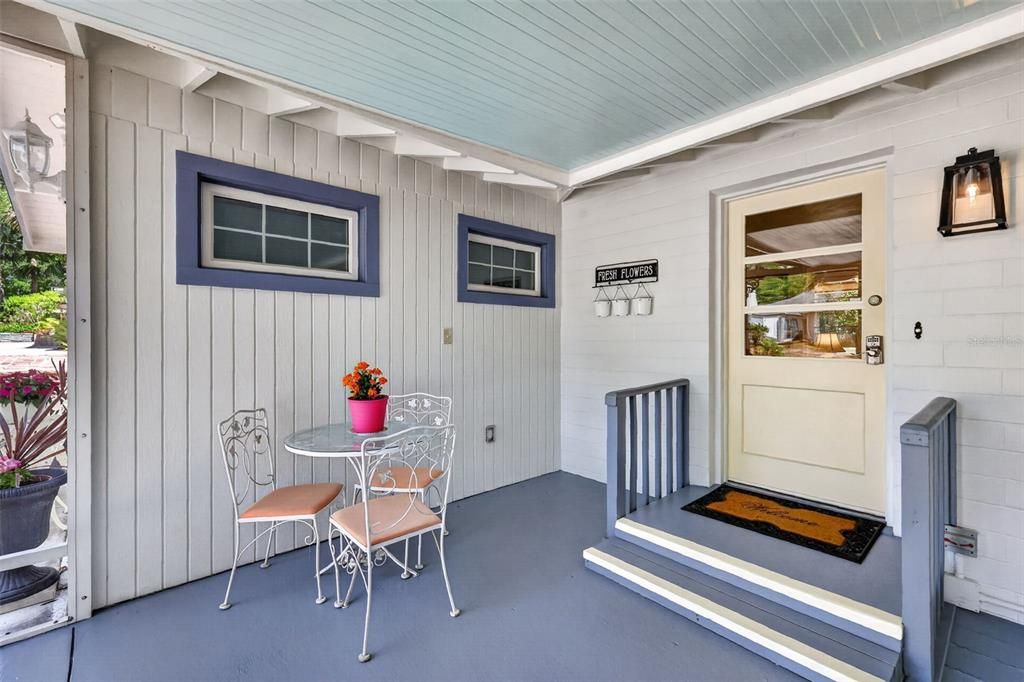 Active With Contract: $399,900 (3 beds, 2 baths, 1440 Square Feet)
