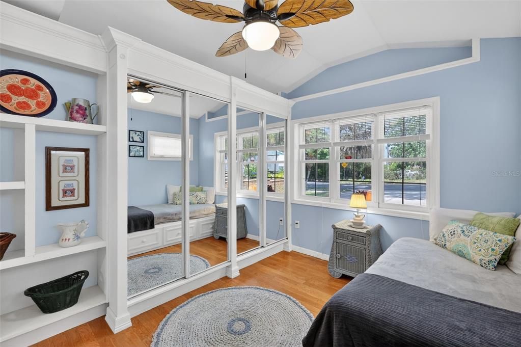 Active With Contract: $399,900 (3 beds, 2 baths, 1440 Square Feet)