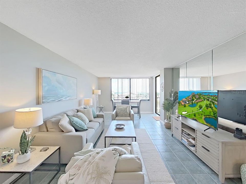Active With Contract: $249,900 (1 beds, 1 baths, 780 Square Feet)