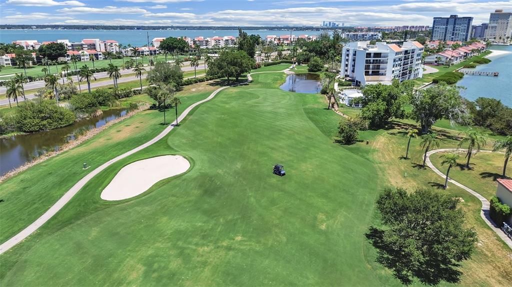 Active With Contract: $249,900 (1 beds, 1 baths, 780 Square Feet)