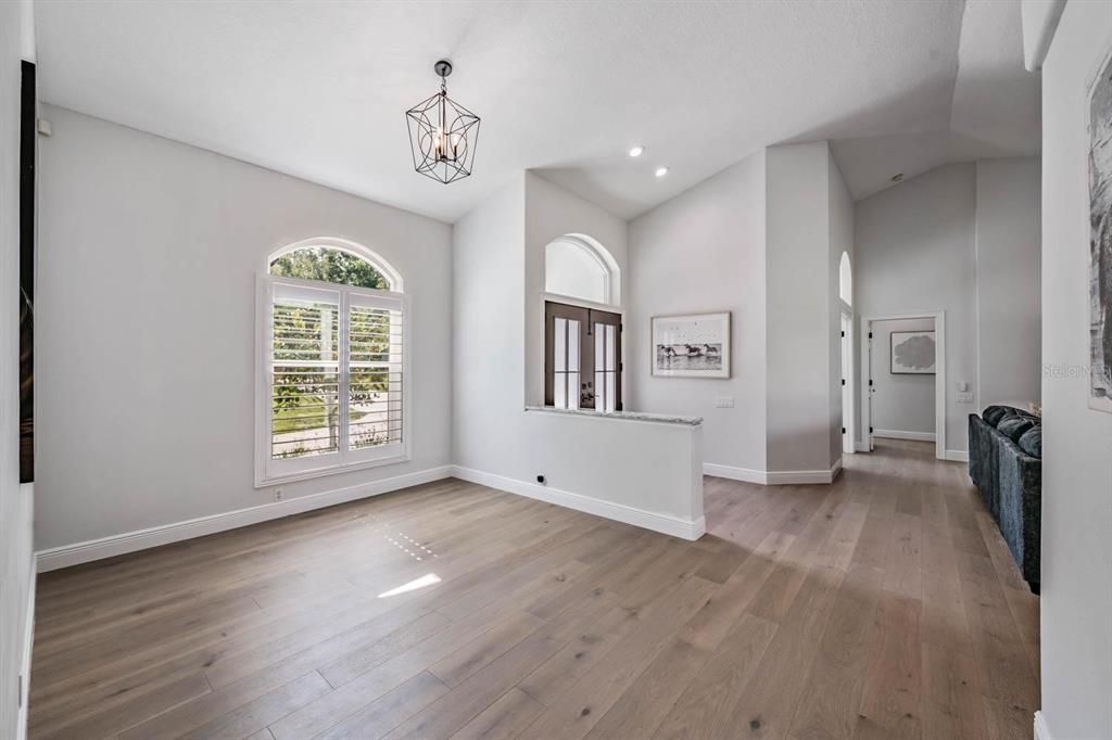 For Sale: $999,000 (3 beds, 3 baths, 2363 Square Feet)