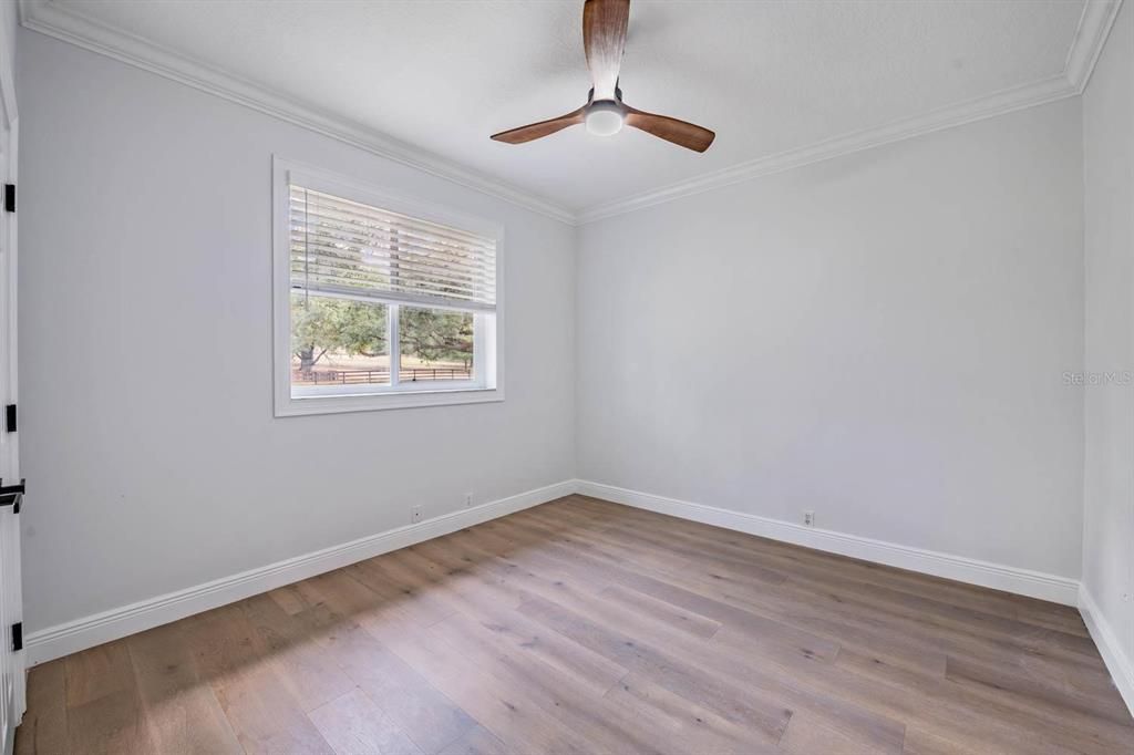 For Sale: $999,000 (3 beds, 3 baths, 2363 Square Feet)