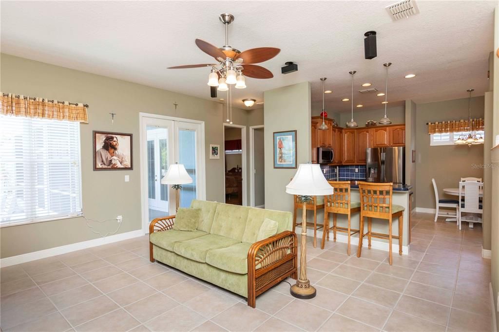 For Sale: $510,000 (4 beds, 2 baths, 2472 Square Feet)