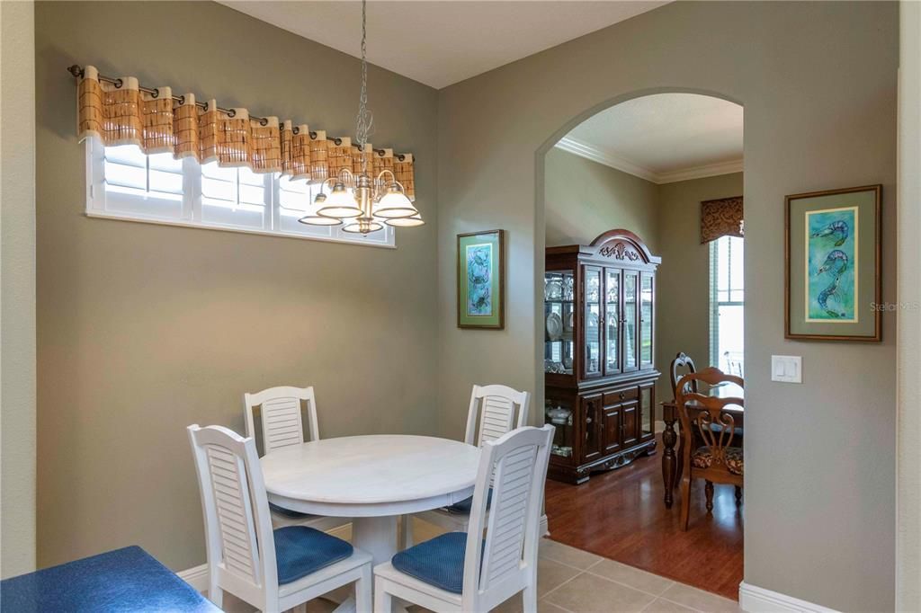 For Sale: $510,000 (4 beds, 2 baths, 2472 Square Feet)