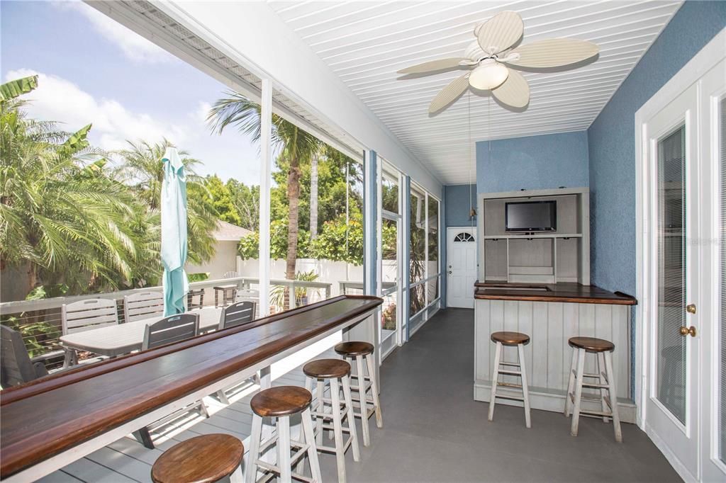 For Sale: $510,000 (4 beds, 2 baths, 2472 Square Feet)