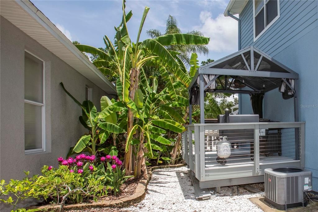 For Sale: $510,000 (4 beds, 2 baths, 2472 Square Feet)