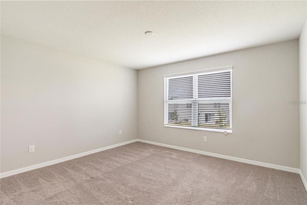 Active With Contract: $249,500 (3 beds, 2 baths, 1400 Square Feet)