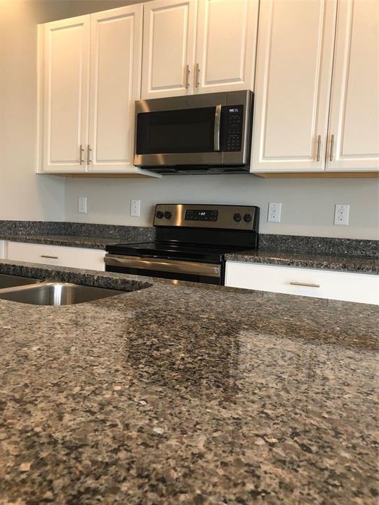 Active With Contract: $249,500 (3 beds, 2 baths, 1400 Square Feet)