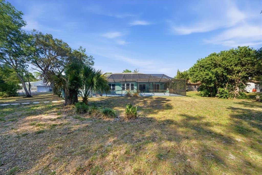 Active With Contract: $349,900 (3 beds, 2 baths, 2060 Square Feet)