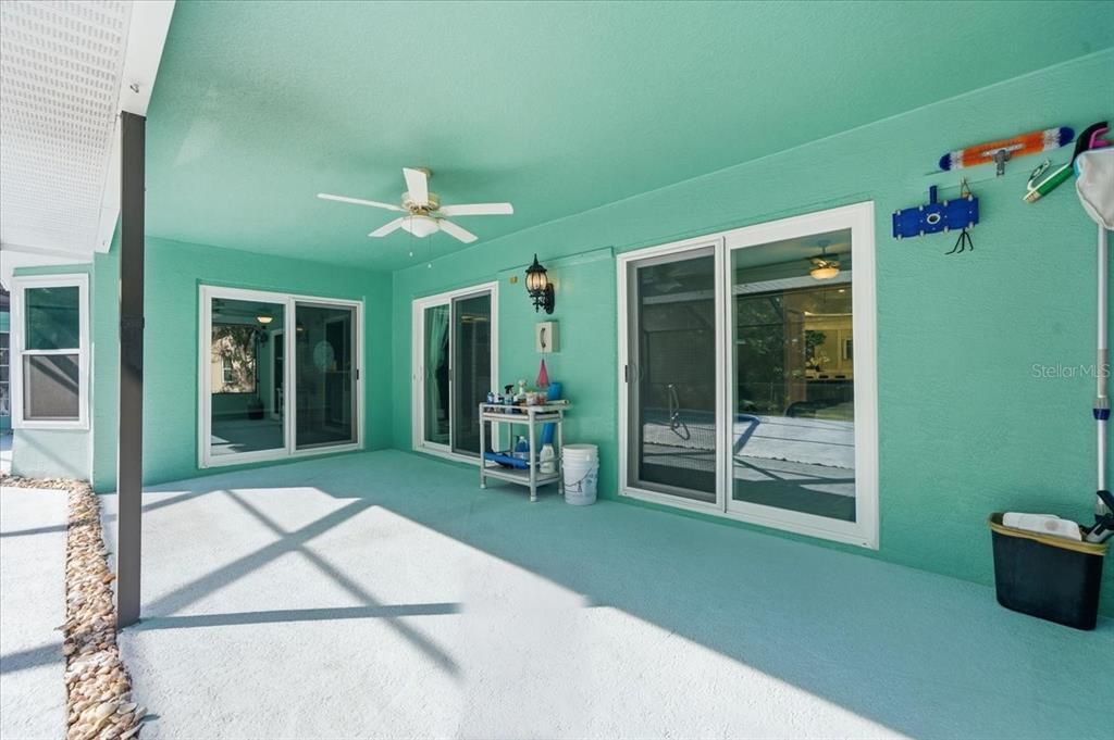 Active With Contract: $349,900 (3 beds, 2 baths, 2060 Square Feet)