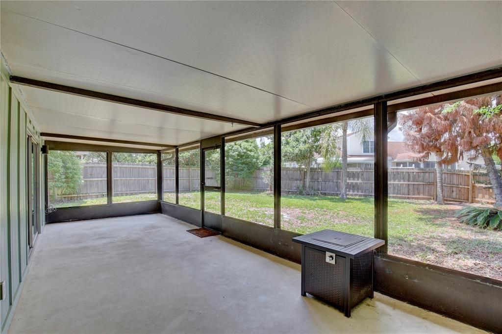 For Sale: $365,000 (3 beds, 2 baths, 1384 Square Feet)