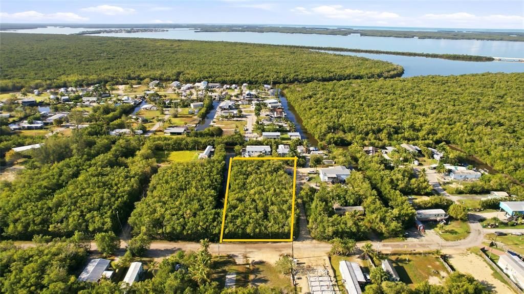 For Sale: $50,000 (0.14 acres)