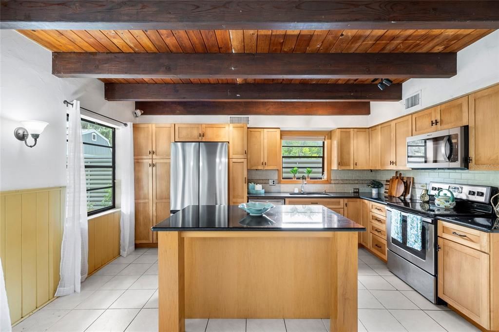 На продажу: $480,000 (3 спален, 1 ванн, 1630 Квадратных фут)