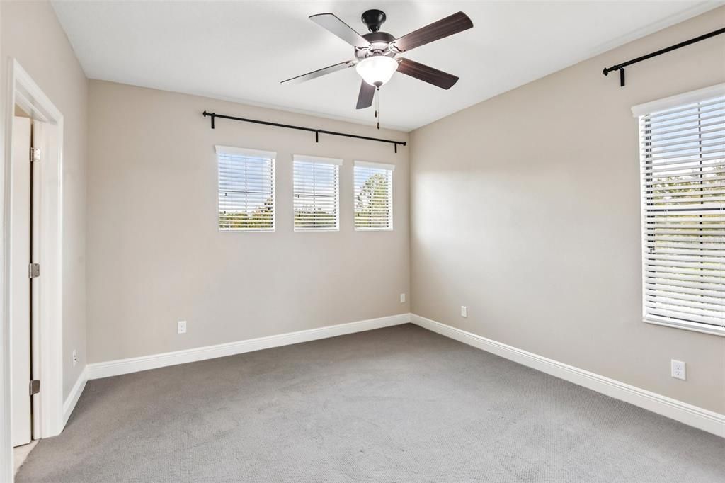 For Sale: $770,000 (5 beds, 4 baths, 3522 Square Feet)