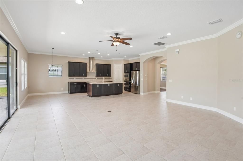 For Sale: $770,000 (5 beds, 4 baths, 3522 Square Feet)