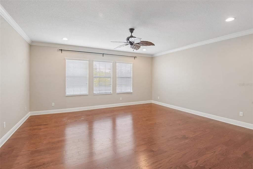 For Sale: $770,000 (5 beds, 4 baths, 3522 Square Feet)