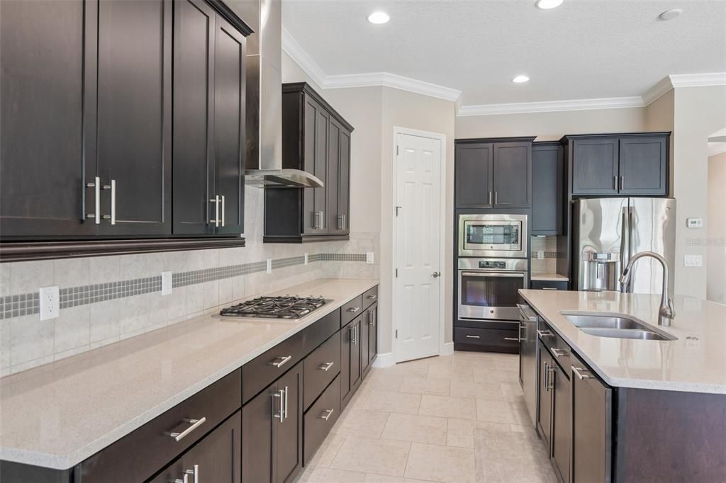 For Sale: $770,000 (5 beds, 4 baths, 3522 Square Feet)