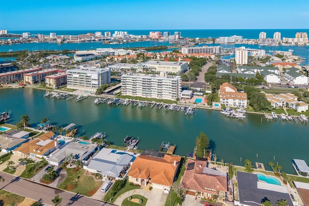 En Venta: $575,000 (2 camas, 2 baños, 1370 Pies cuadrados)