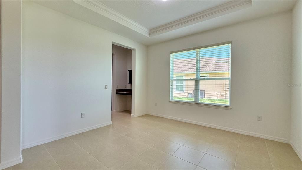Activo con contrato: $508,000 (3 camas, 2 baños, 2241 Pies cuadrados)