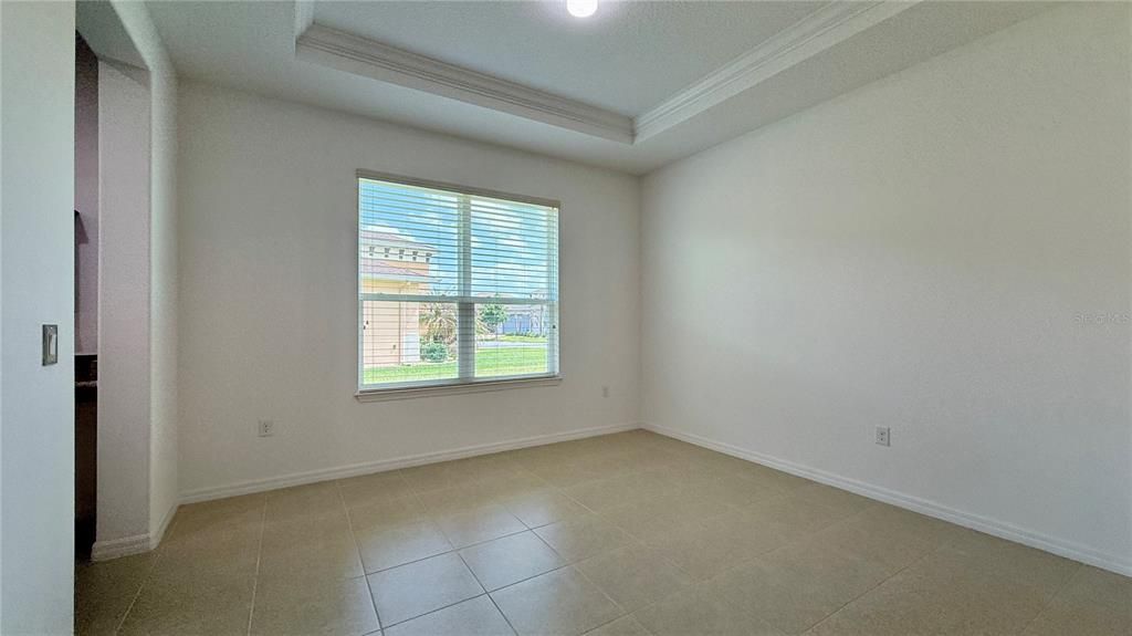 Activo con contrato: $508,000 (3 camas, 2 baños, 2241 Pies cuadrados)