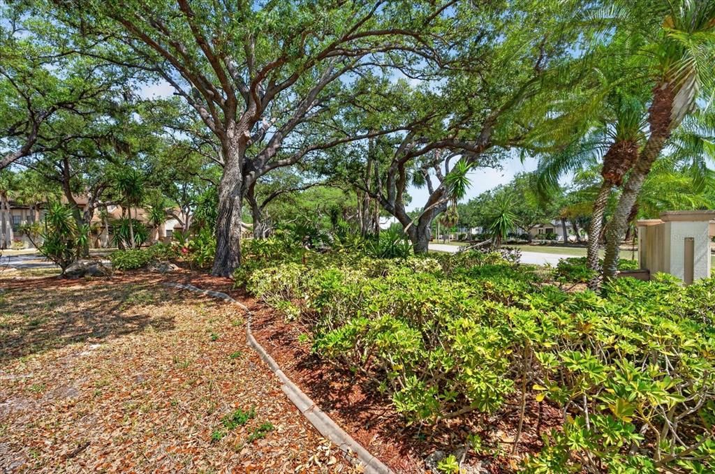For Sale: $149,900 (2 beds, 1 baths, 767 Square Feet)