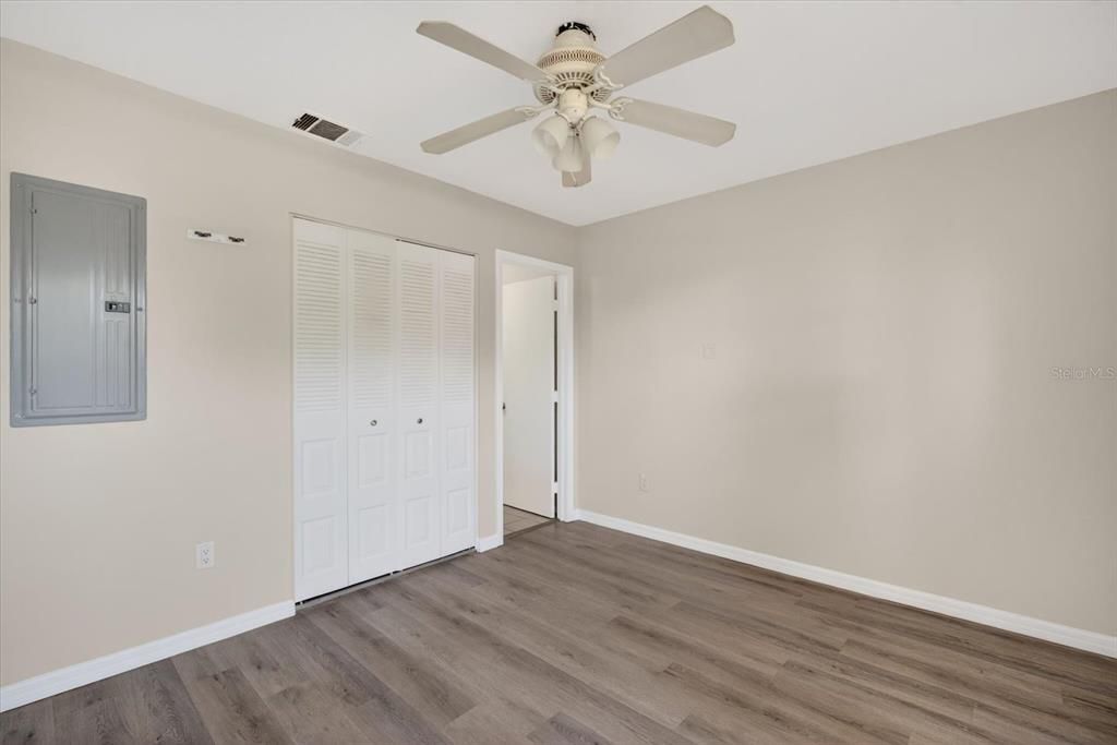 For Sale: $149,900 (2 beds, 1 baths, 767 Square Feet)