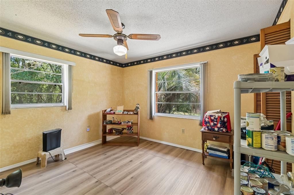 En Venta: $265,000 (3 camas, 2 baños, 1644 Pies cuadrados)