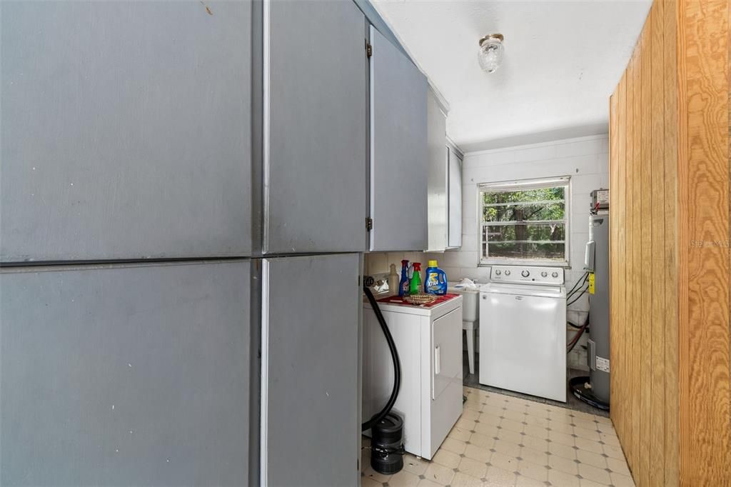 En Venta: $265,000 (3 camas, 2 baños, 1644 Pies cuadrados)