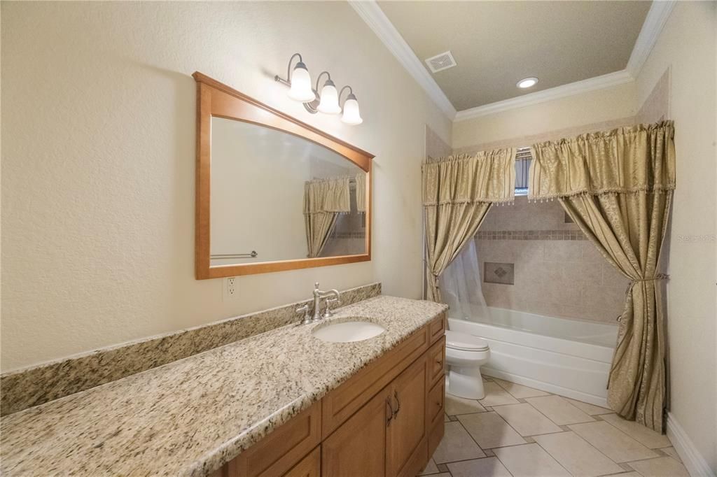 For Rent: $8,000 (5 beds, 3 baths, 3750 Square Feet)
