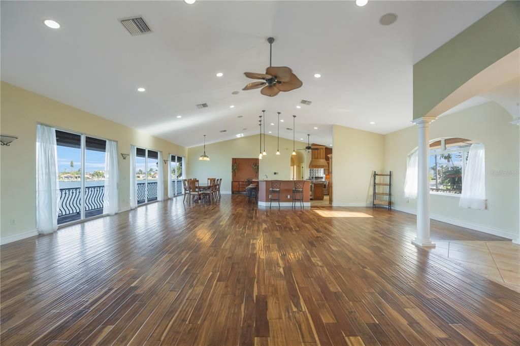For Rent: $8,000 (5 beds, 3 baths, 3750 Square Feet)