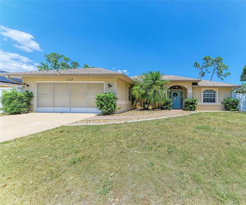 Recently Sold: $430,000 (3 beds, 2 baths, 1747 Square Feet)