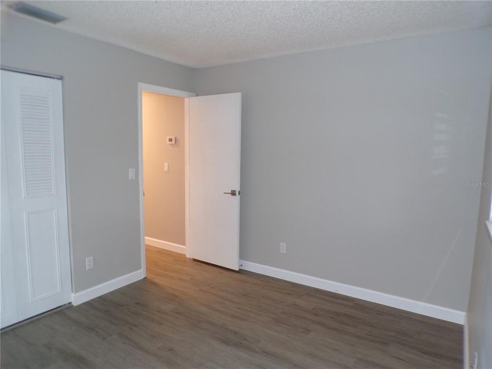 Active With Contract: $245,000 (2 beds, 2 baths, 1132 Square Feet)