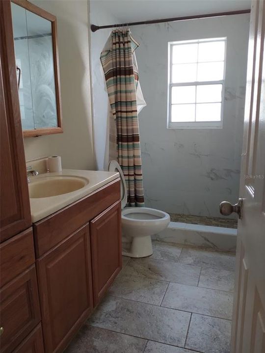 For Rent: $2,200 (4 beds, 2 baths, 2142 Square Feet)