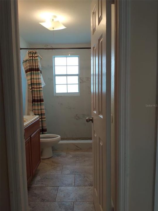 For Rent: $2,200 (4 beds, 2 baths, 2142 Square Feet)