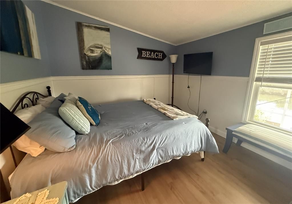 For Sale: $312,000 (3 beds, 2 baths, 1080 Square Feet)