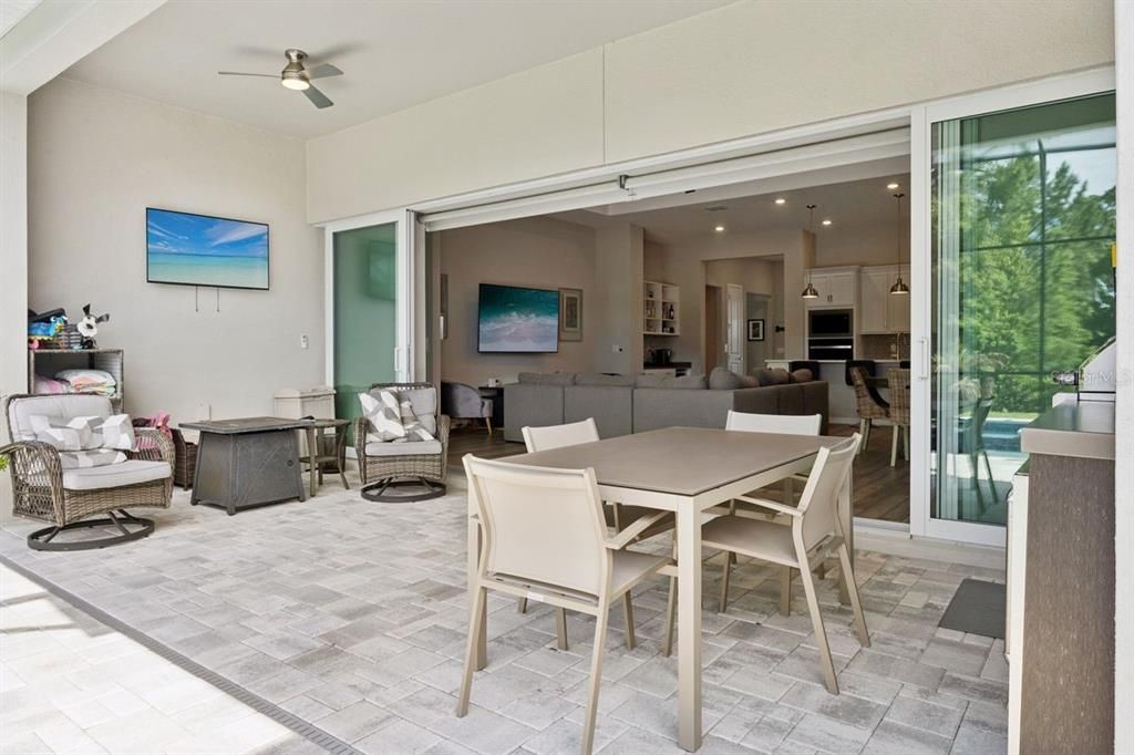 En Venta: $975,000 (3 camas, 2 baños, 2270 Pies cuadrados)