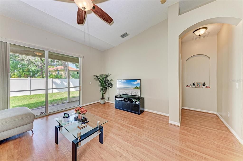 For Sale: $370,000 (4 beds, 2 baths, 1997 Square Feet)