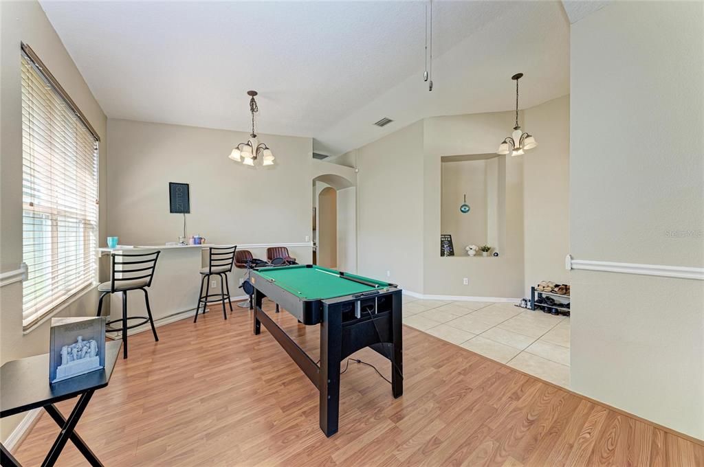 For Sale: $370,000 (4 beds, 2 baths, 1997 Square Feet)