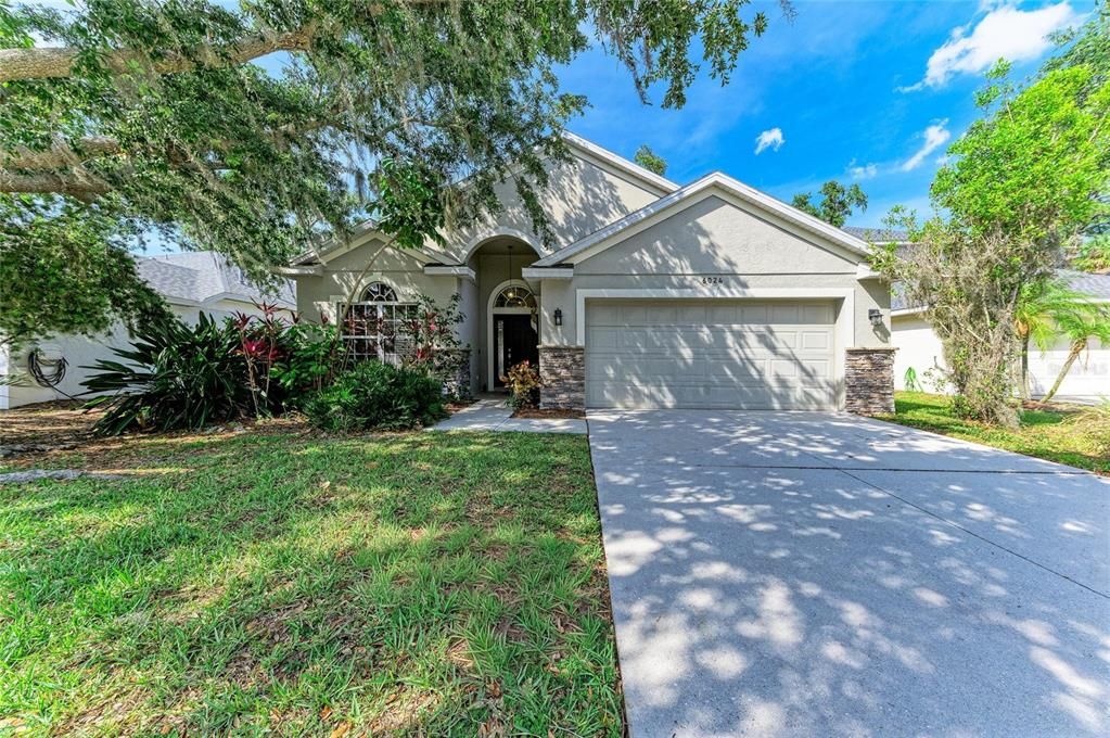 For Sale: $370,000 (4 beds, 2 baths, 1997 Square Feet)