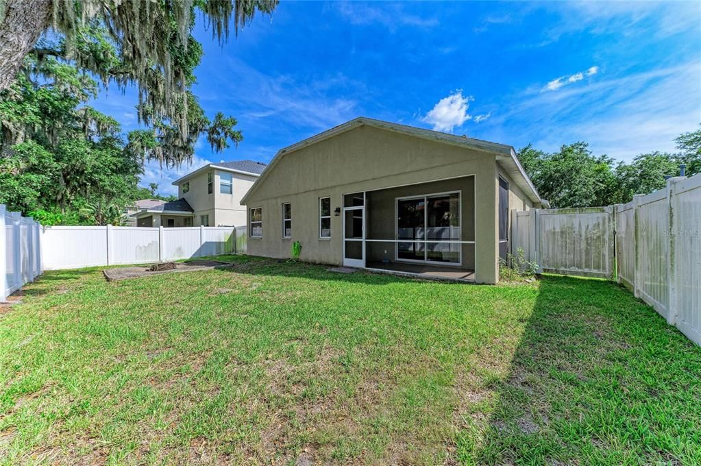For Sale: $370,000 (4 beds, 2 baths, 1997 Square Feet)