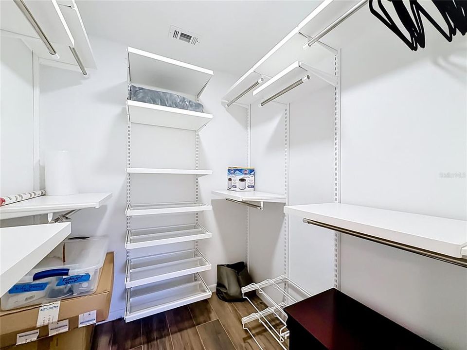 En Venta: $220,000 (2 camas, 2 baños, 1110 Pies cuadrados)