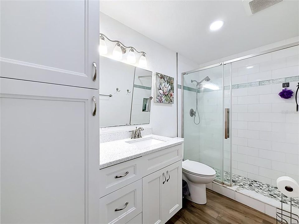 En Venta: $220,000 (2 camas, 2 baños, 1110 Pies cuadrados)