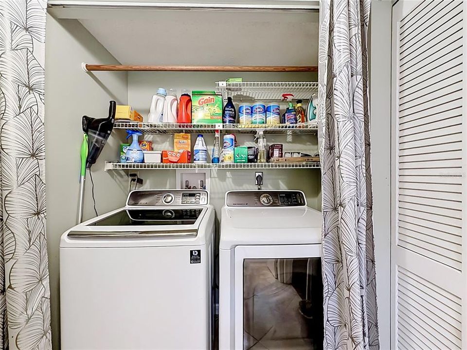 En Venta: $220,000 (2 camas, 2 baños, 1110 Pies cuadrados)