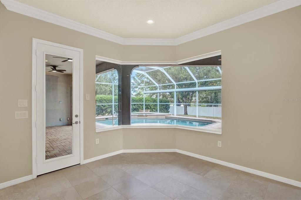 Activo con contrato: $760,000 (4 camas, 4 baños, 3643 Pies cuadrados)