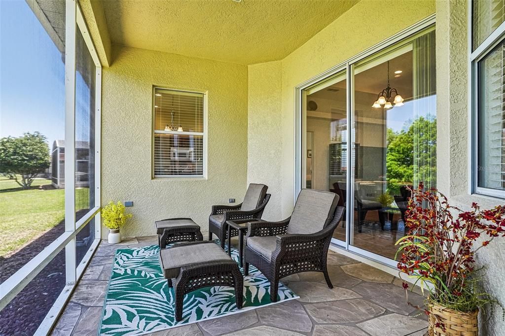 Activo con contrato: $310,000 (3 camas, 2 baños, 1537 Pies cuadrados)