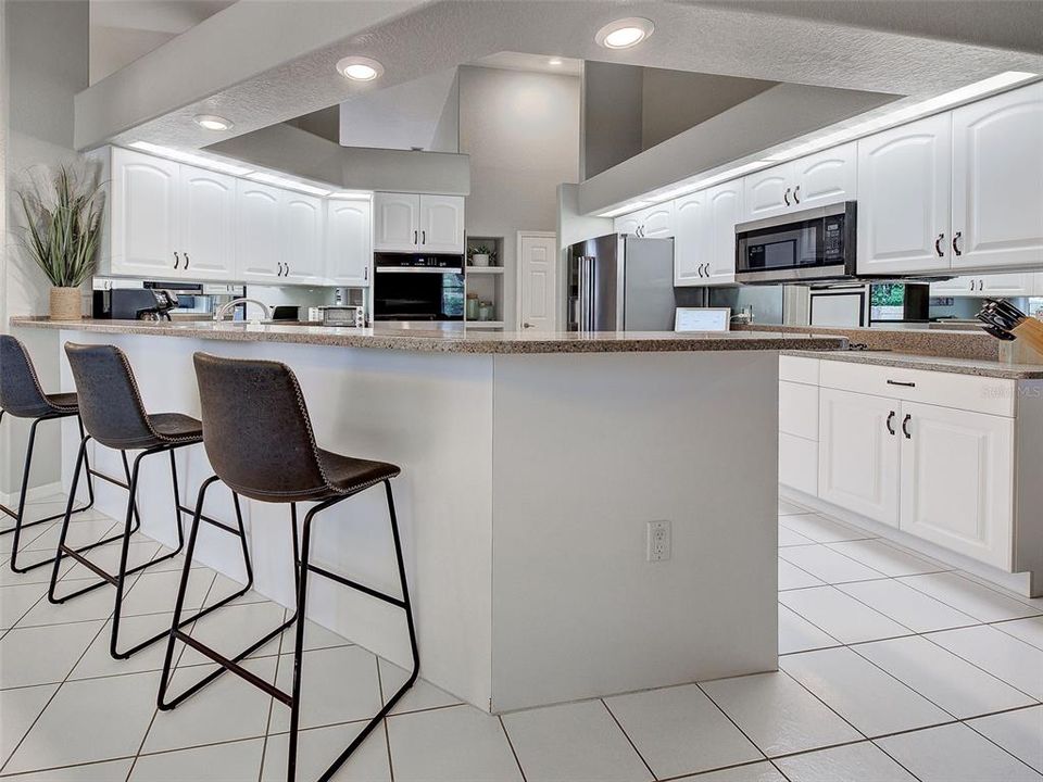 For Sale: $524,000 (3 beds, 2 baths, 2374 Square Feet)
