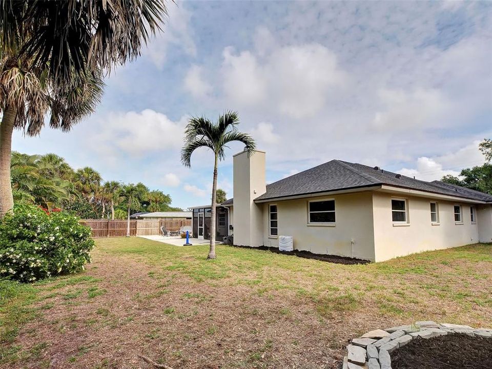 For Sale: $524,000 (3 beds, 2 baths, 2374 Square Feet)