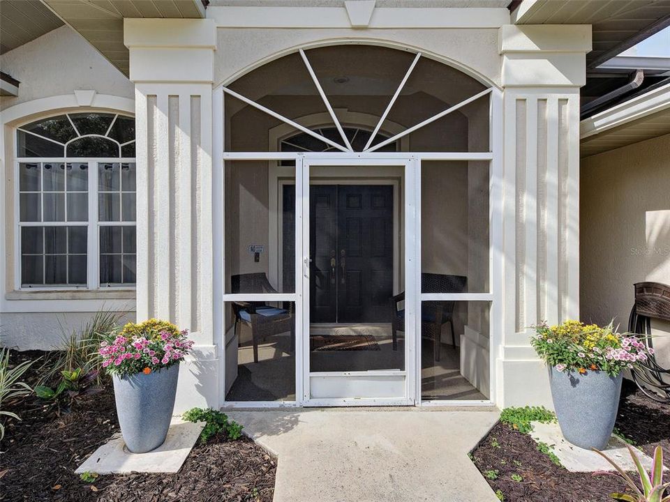 For Sale: $524,000 (3 beds, 2 baths, 2374 Square Feet)