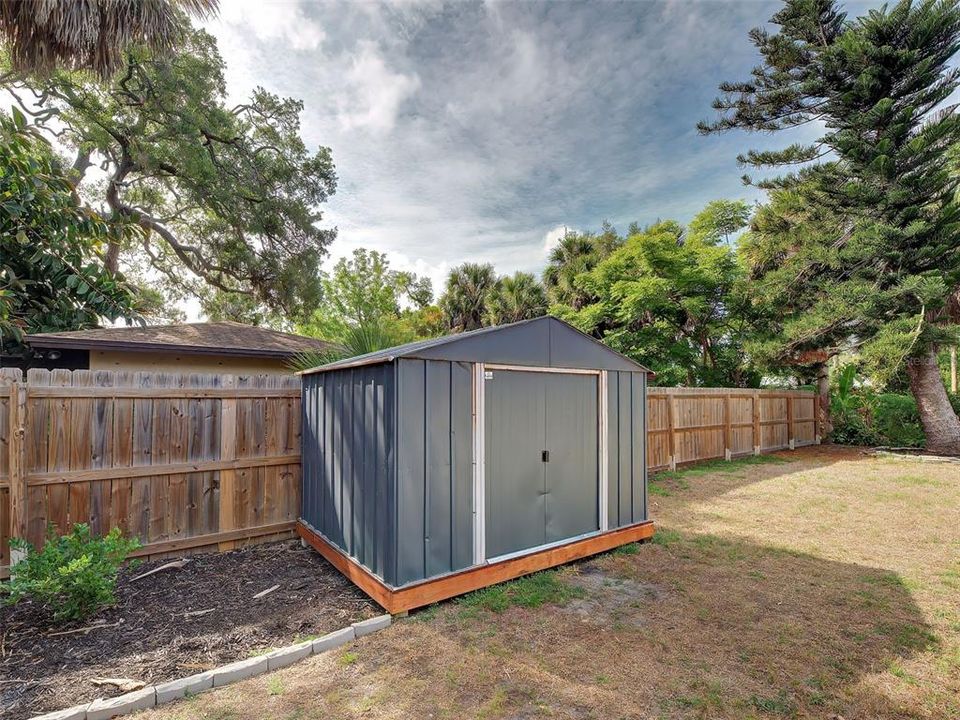 For Sale: $524,000 (3 beds, 2 baths, 2374 Square Feet)