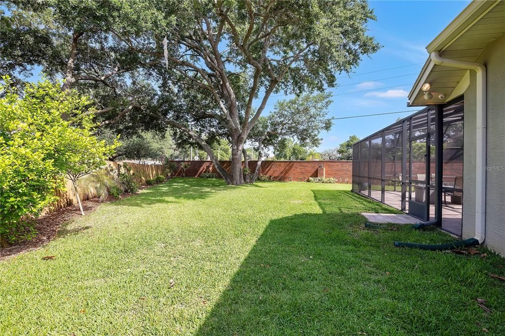 Activo con contrato: $650,000 (4 camas, 2 baños, 1960 Pies cuadrados)